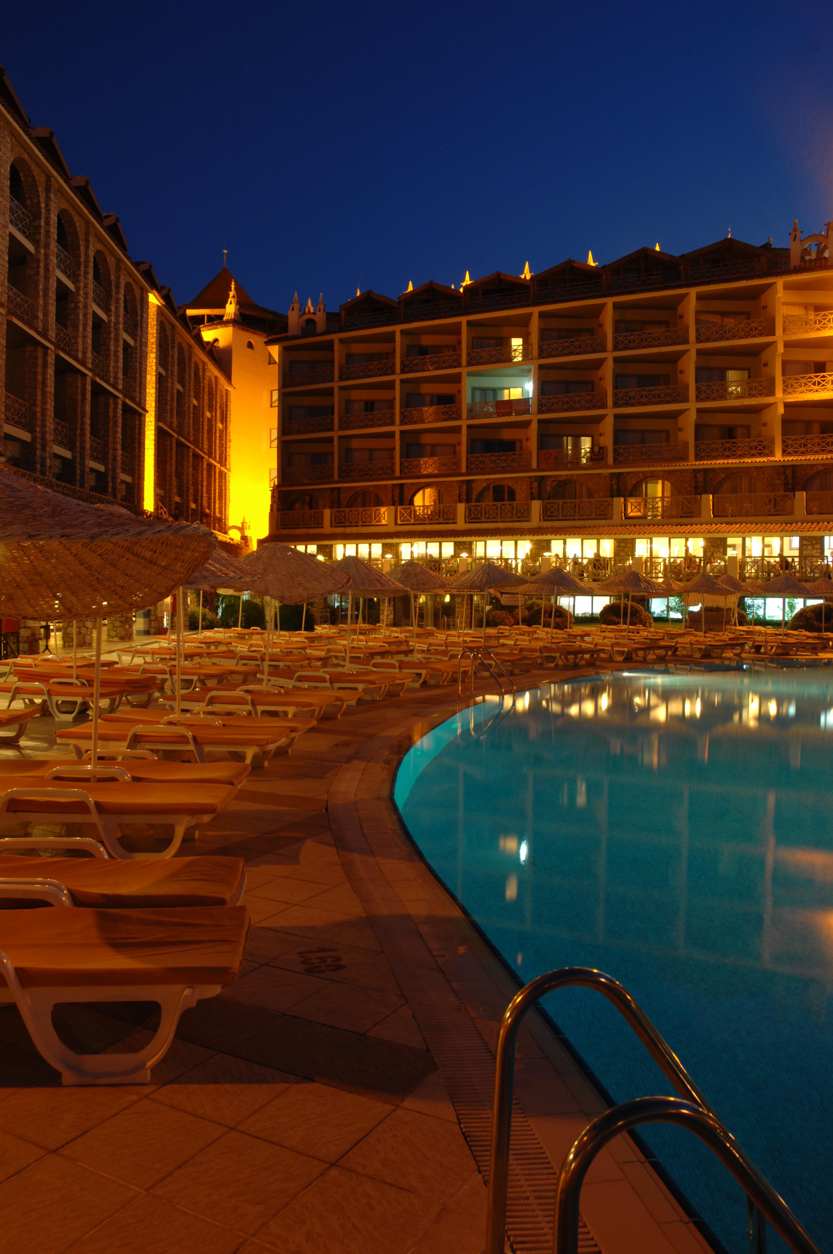 Marti La Perla - Adult Only+16 Complex