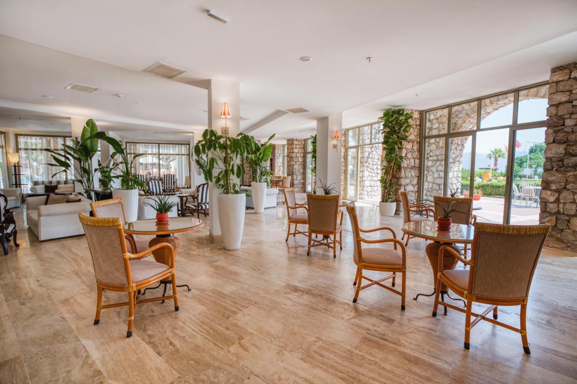 Resort Marti La Perla - Adult Only+16 4*