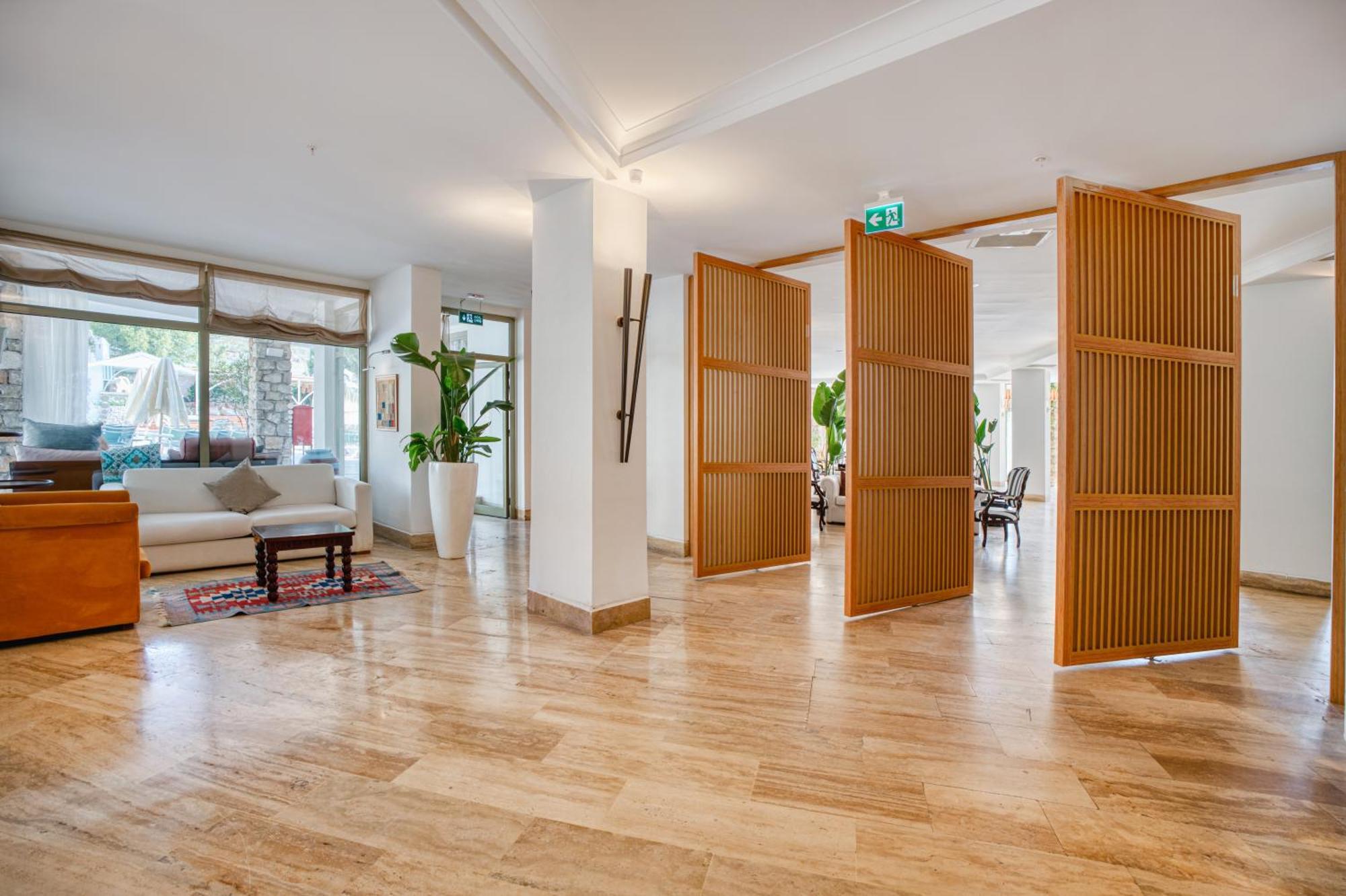 Resort Marti La Perla - Adult Only+16